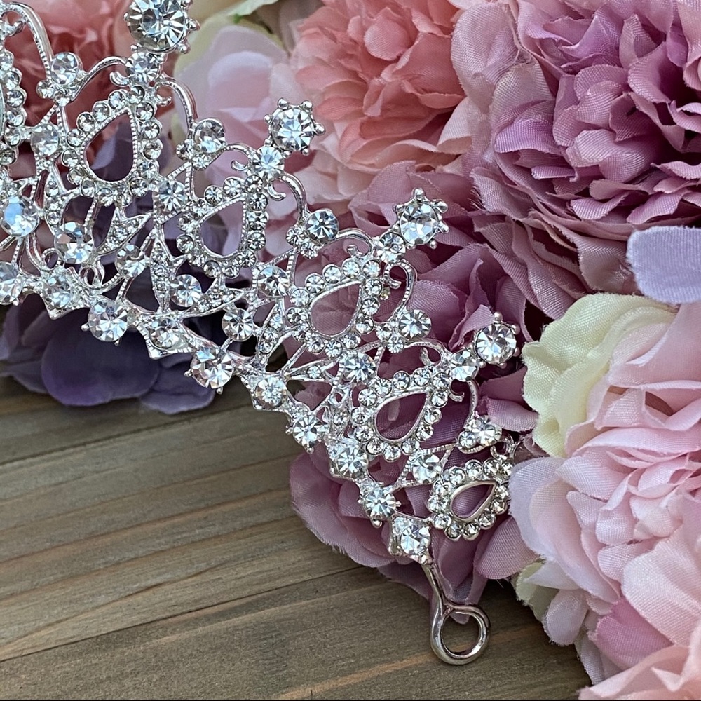 Stunning Crystal Rhinestone Bridal Tiara Crown - Picture 10 of 15